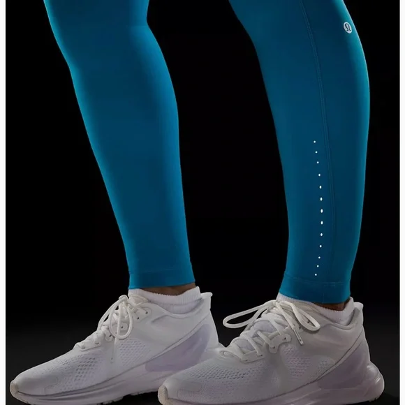 Lululemon Swift Speed HR tight 28 - Picture 3 of 9